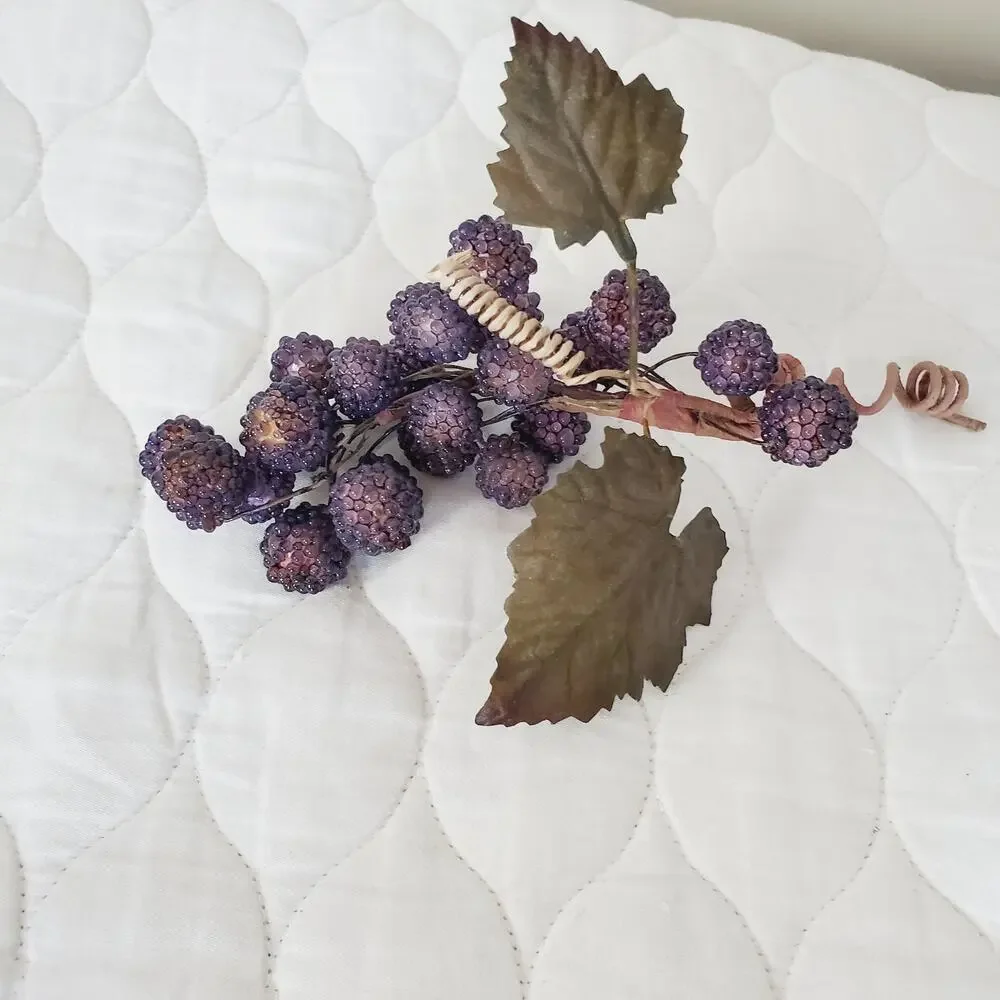Vintage Beaded Glass Grapes Berry Fruit 8